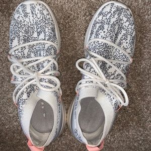 Brand new adidas woman’s sneakers